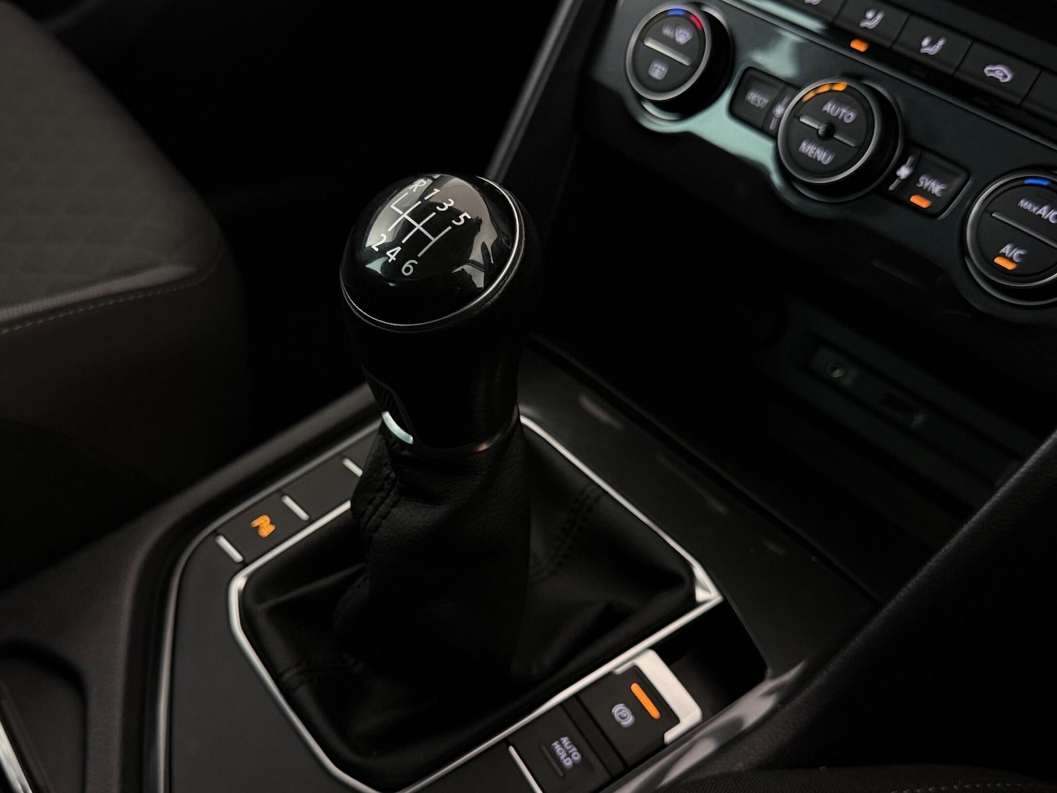 Used Volkswagen Tiguan 2017 for sale - 77221556: Photo 37