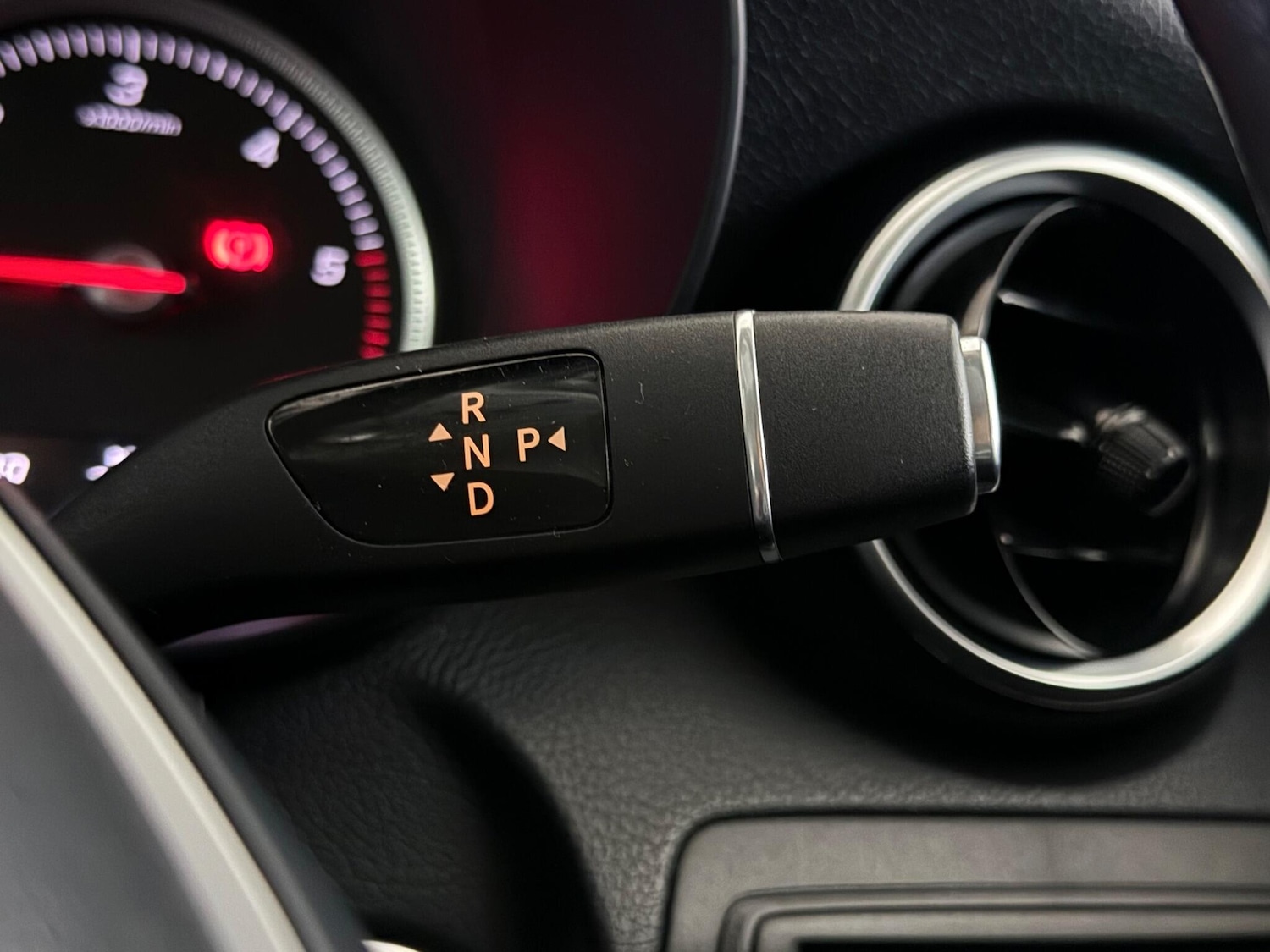 Used Mercedes-Benz GLC 2019 for sale - 77180803: Photo 27