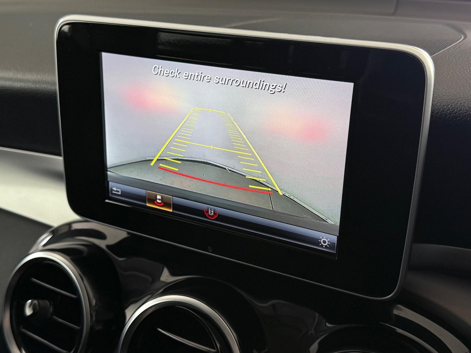 Used Mercedes-Benz GLC 2019 for sale - 77180803: Photo 34