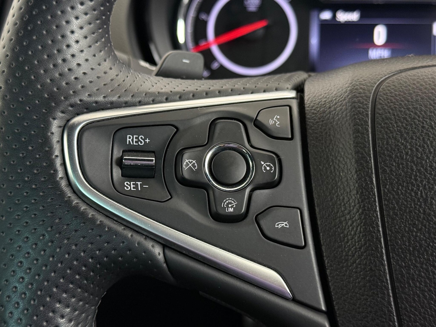 Used Vauxhall Insignia 2016 for sale - 77084494: Photo 23