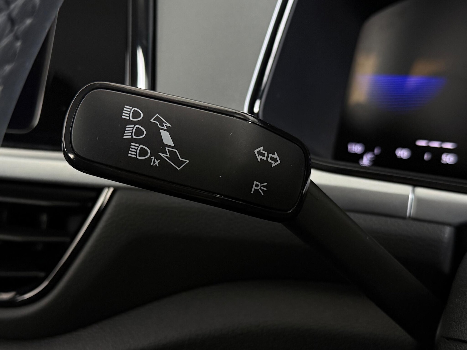 Used Volkswagen T-Roc 2022 for sale - 76926086: Photo 25