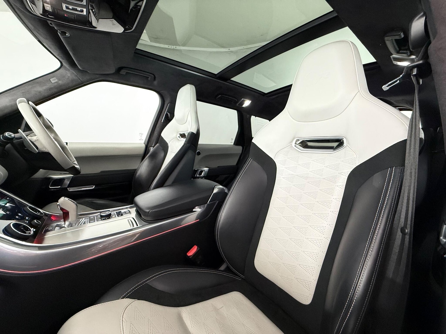 Used Land Rover Range Rover Sport 2018 for sale - 76825031: Photo 21