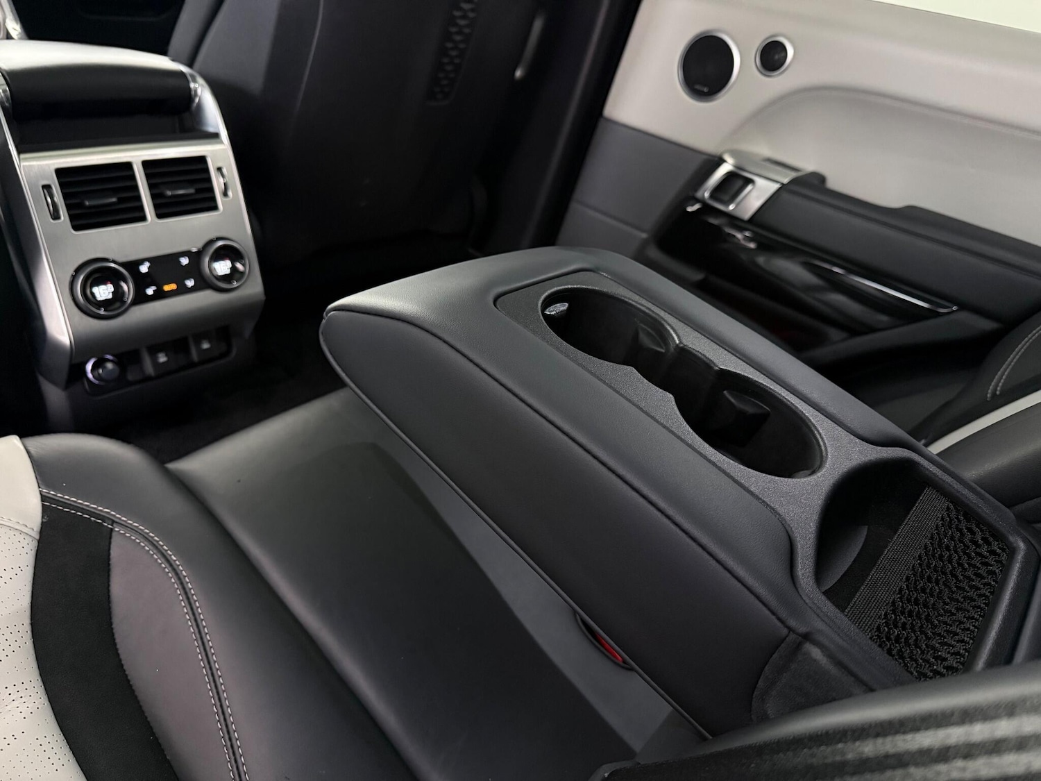 Used Land Rover Range Rover Sport 2018 for sale - 76825031: Photo 26