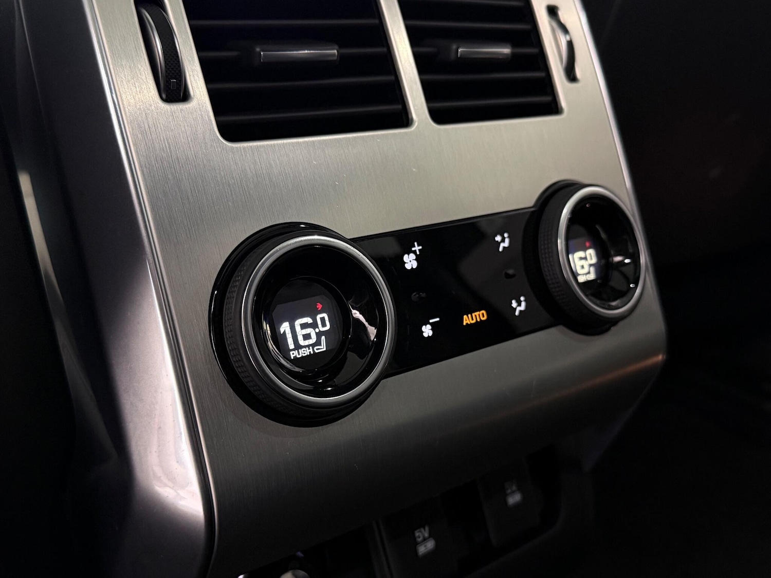 Used Land Rover Range Rover Sport 2018 for sale - 76825031: Photo 28