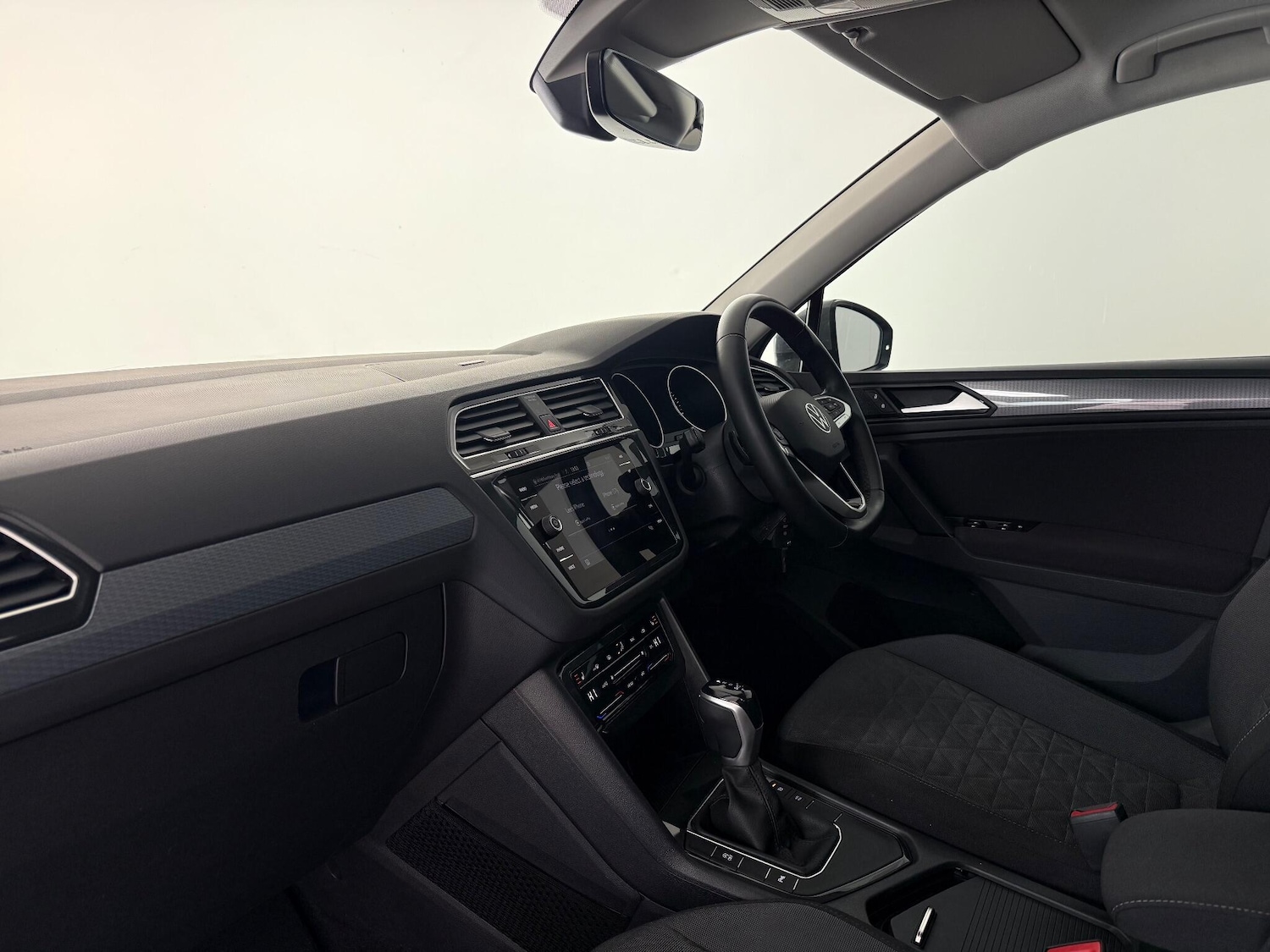 Used Volkswagen Tiguan 2021 for sale - 76898649: Photo 17