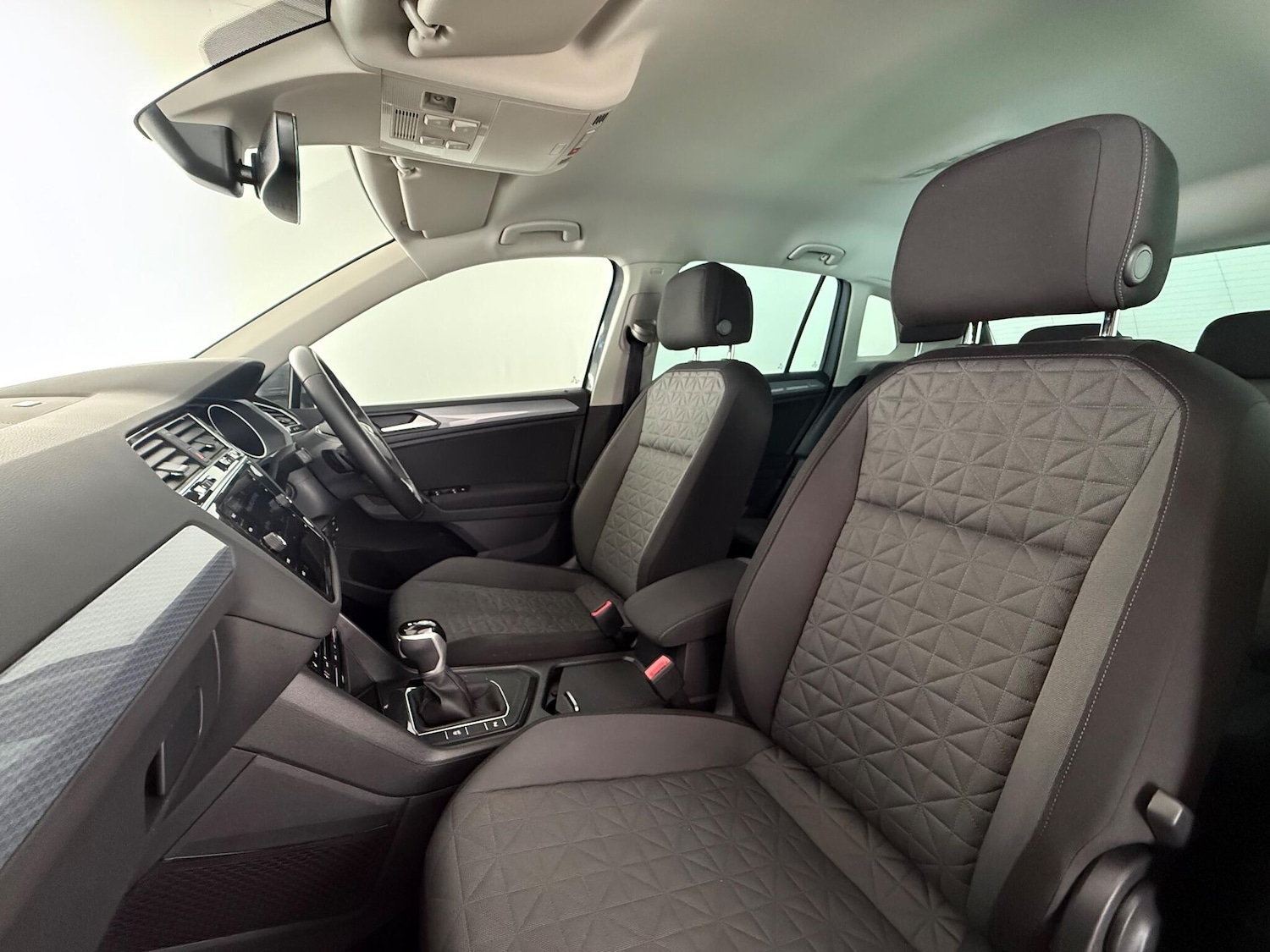 Used Volkswagen Tiguan 2021 for sale - 76898649: Photo 18