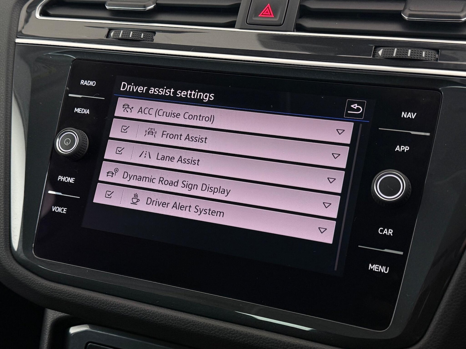 Used Volkswagen Tiguan 2021 for sale - 76898649: Photo 30