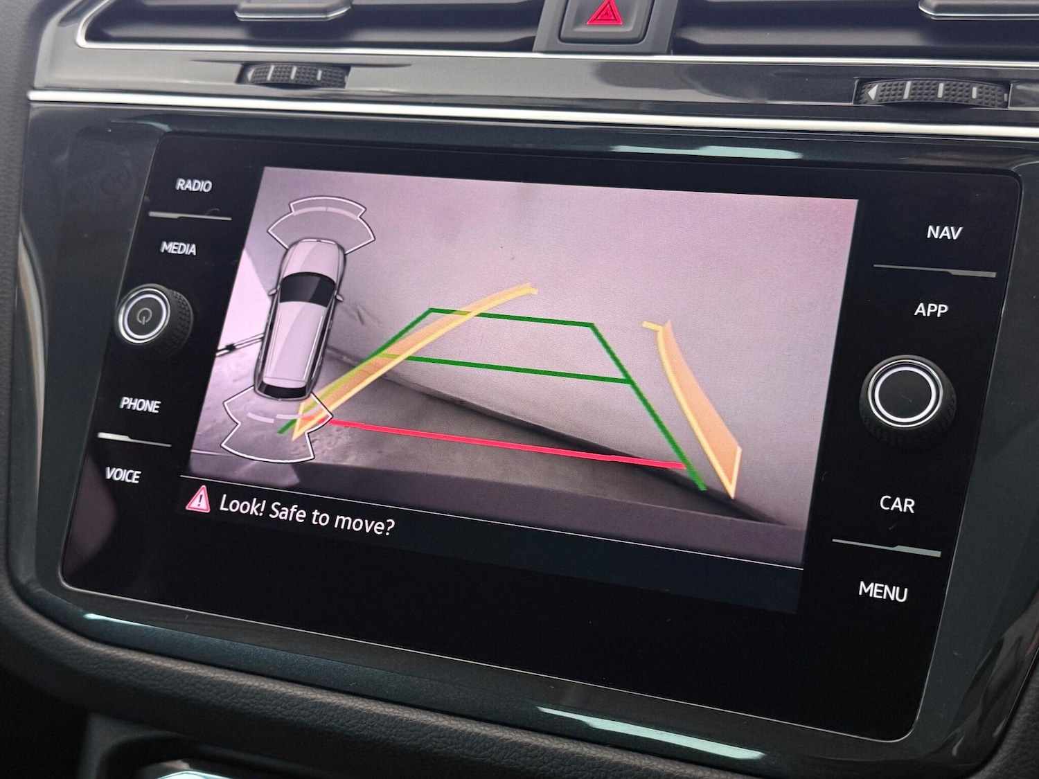 Used Volkswagen Tiguan 2021 for sale - 76898649: Photo 35