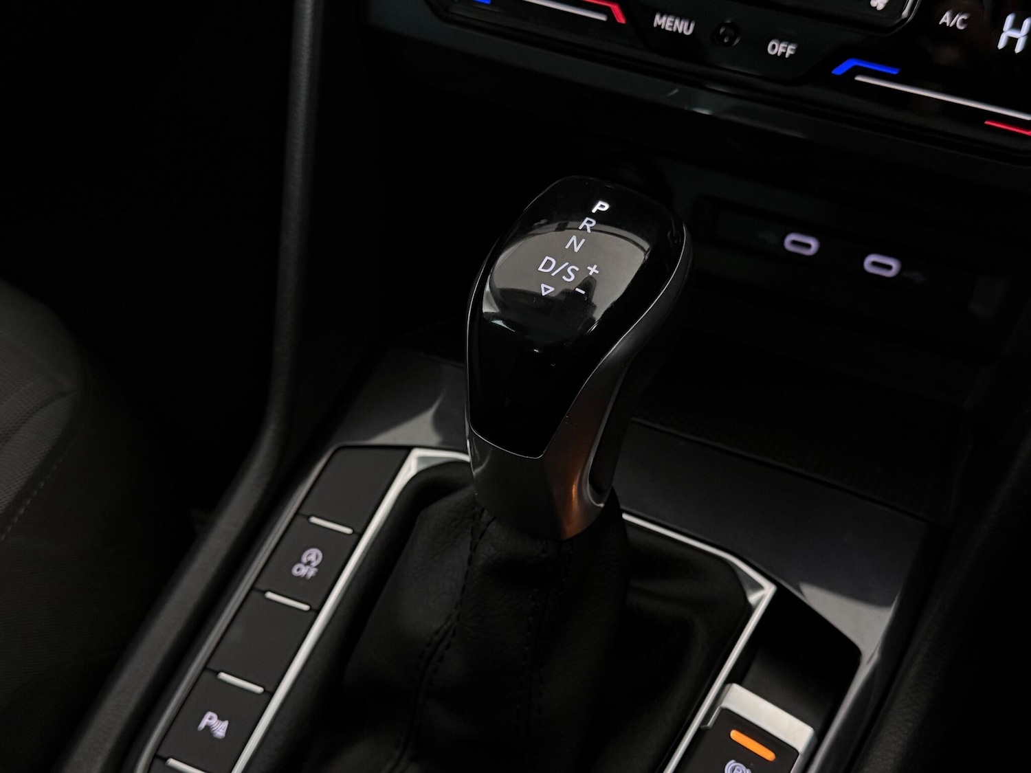 Used Volkswagen Tiguan 2021 for sale - 76898649: Photo 38