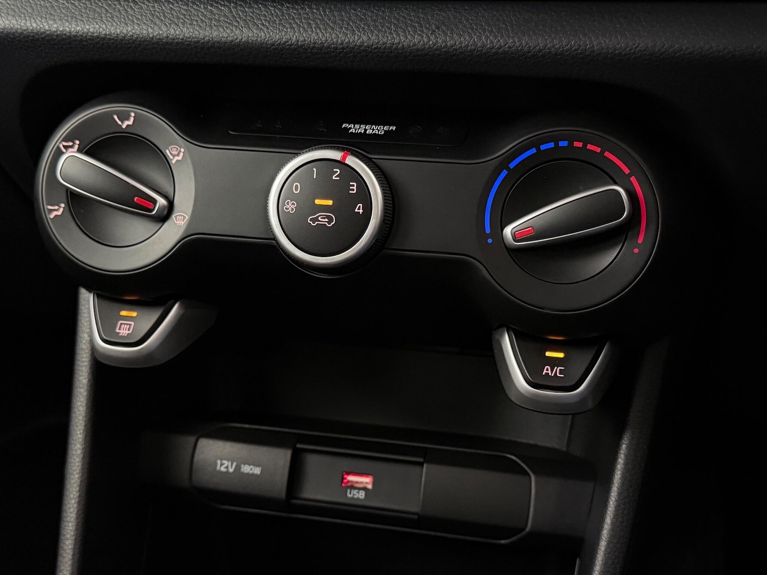 Used Kia Picanto 2021 for sale - 77260504: Photo 32