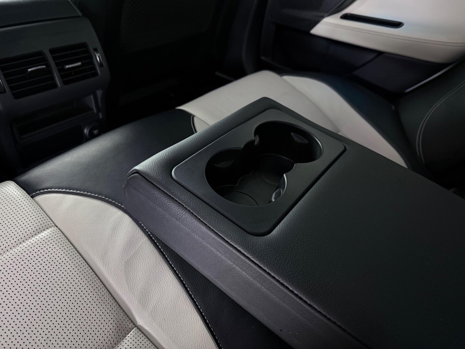 Used Jaguar XE 2018 for sale - 77831667: Photo 14