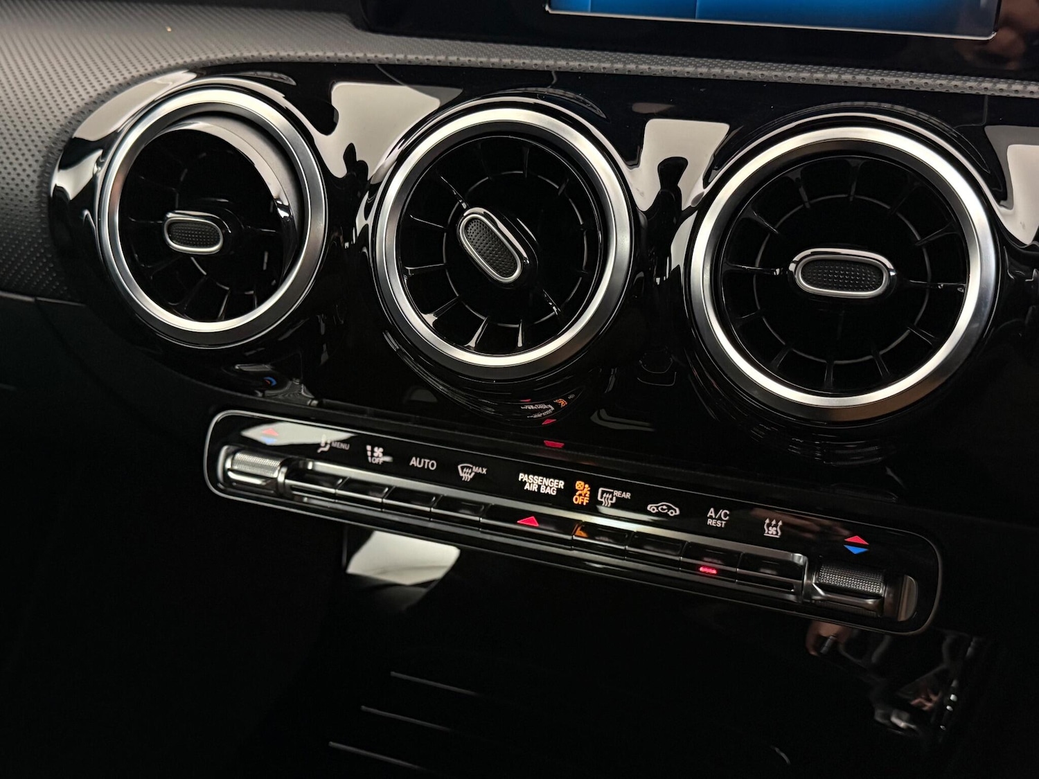 Used Mercedes-Benz A-Class 2021 for sale - 76468658: Photo 38