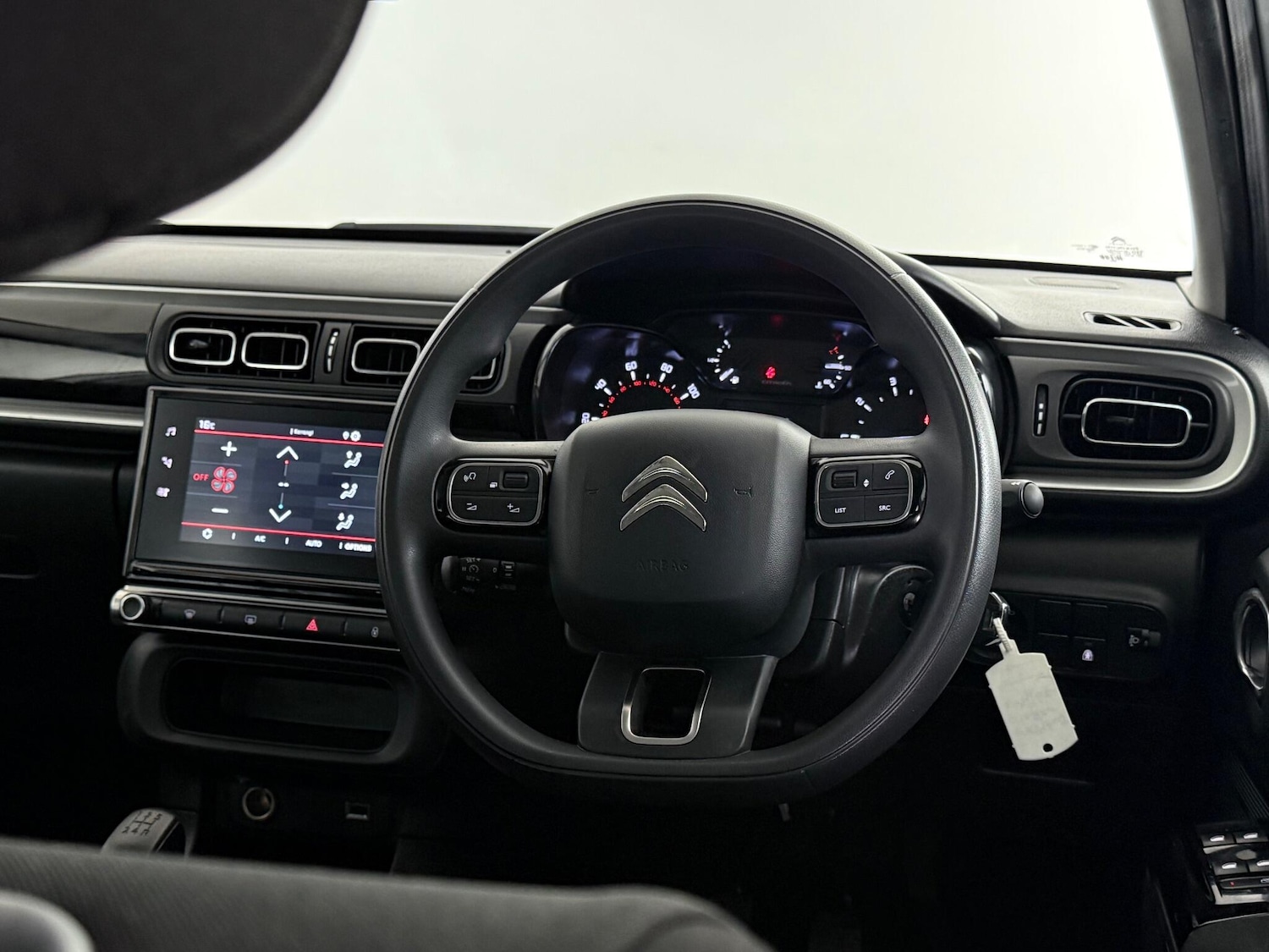 Used Citroen C3 2024 for sale - 76468124: Photo 22