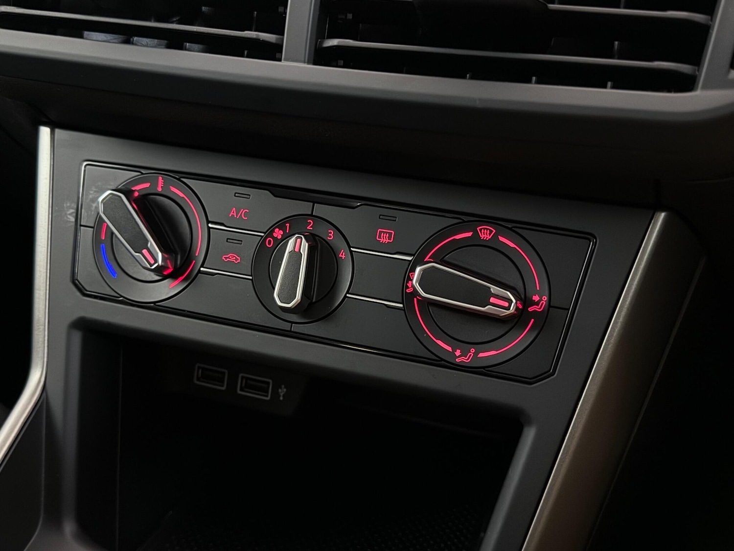 Used Volkswagen Polo 2020 for sale - 77260201: Photo 34