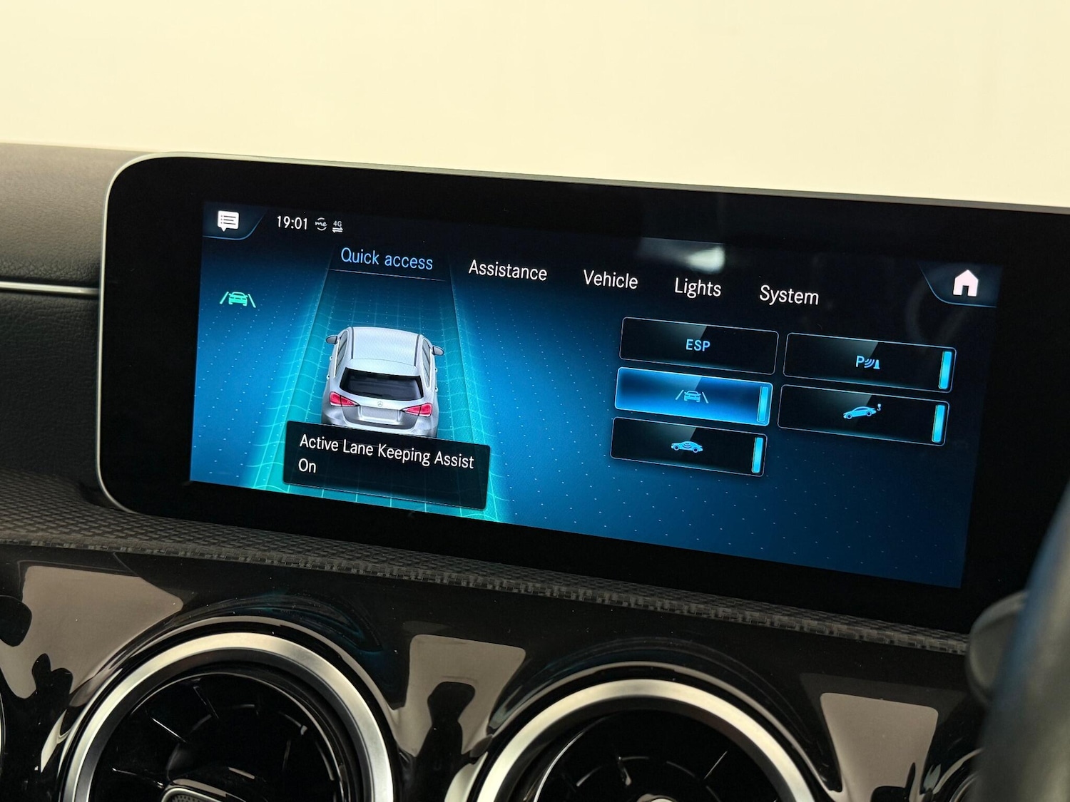 Used Mercedes-Benz A-Class 2019 for sale - 77246201: Photo 29