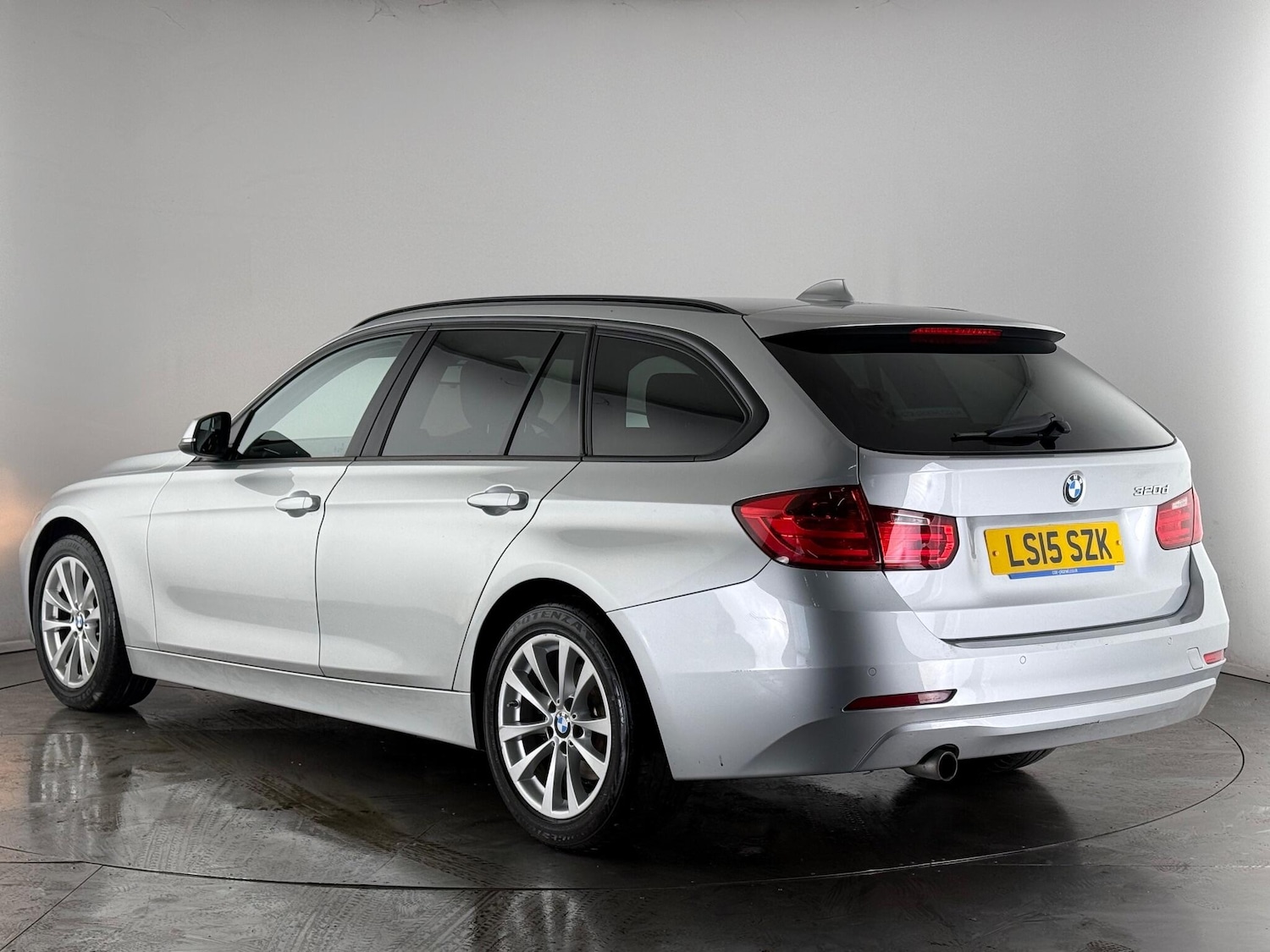 Used BMW 3 Series 2015 for sale - 77246745: Photo 4