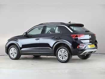 Used Volkswagen T-Roc 2023 for sale - 78171625: Photo