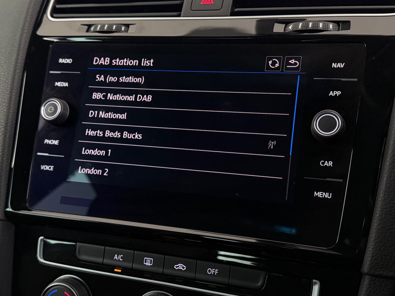 Used Volkswagen Golf 2019 for sale - 77744252: Photo 23