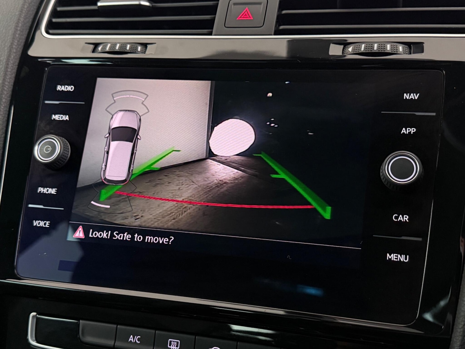 Used Volkswagen Golf 2019 for sale - 77744252: Photo 30