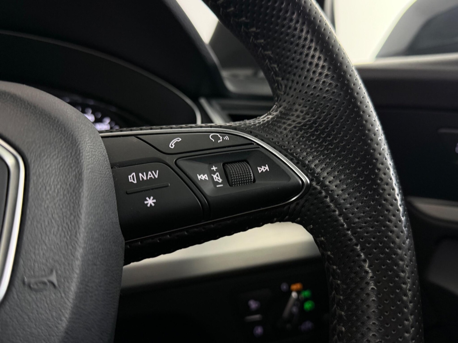 Used Audi Q5 2019 for sale - 76468284: Photo 24