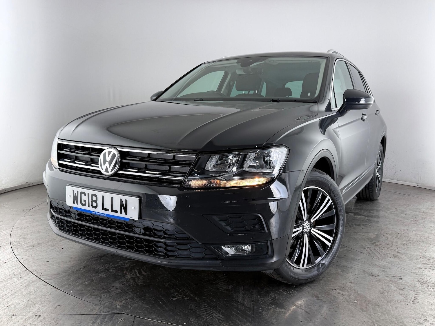 Used Volkswagen Tiguan 2018 for sale - 76468250: Photo 46