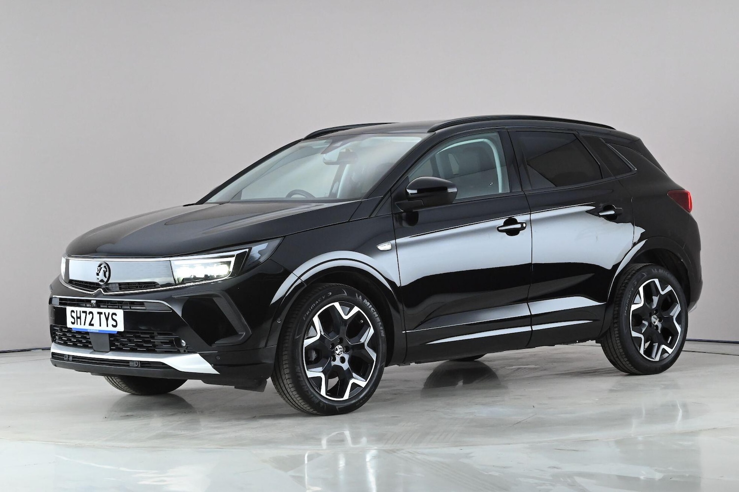 Used Vauxhall Grandland 2023 for sale - 78063149: Photo 2