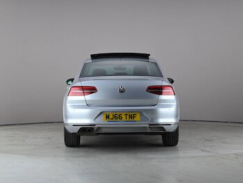 Used Volkswagen Passat 2016 for sale - 78421584: Photo