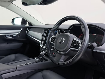 Used Volvo S90 2018 for sale - 79107605: Photo