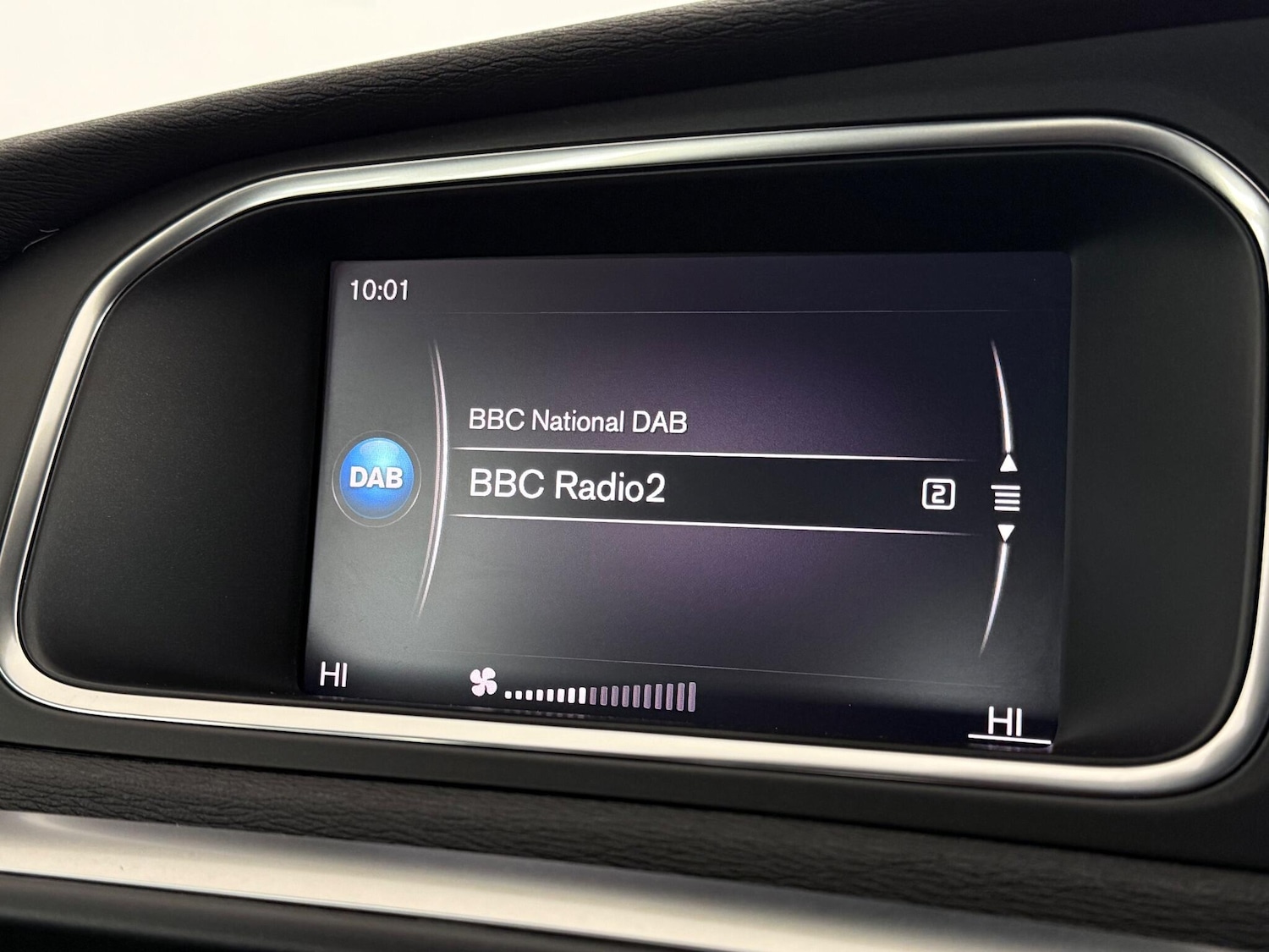 Used Volvo V40 2017 for sale - 77260274: Photo 22