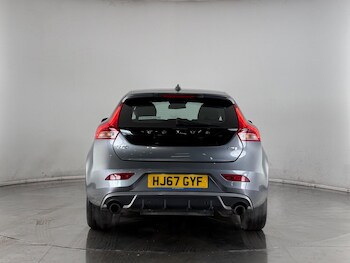 Used Volvo V40 2017 for sale - 77260274: Photo