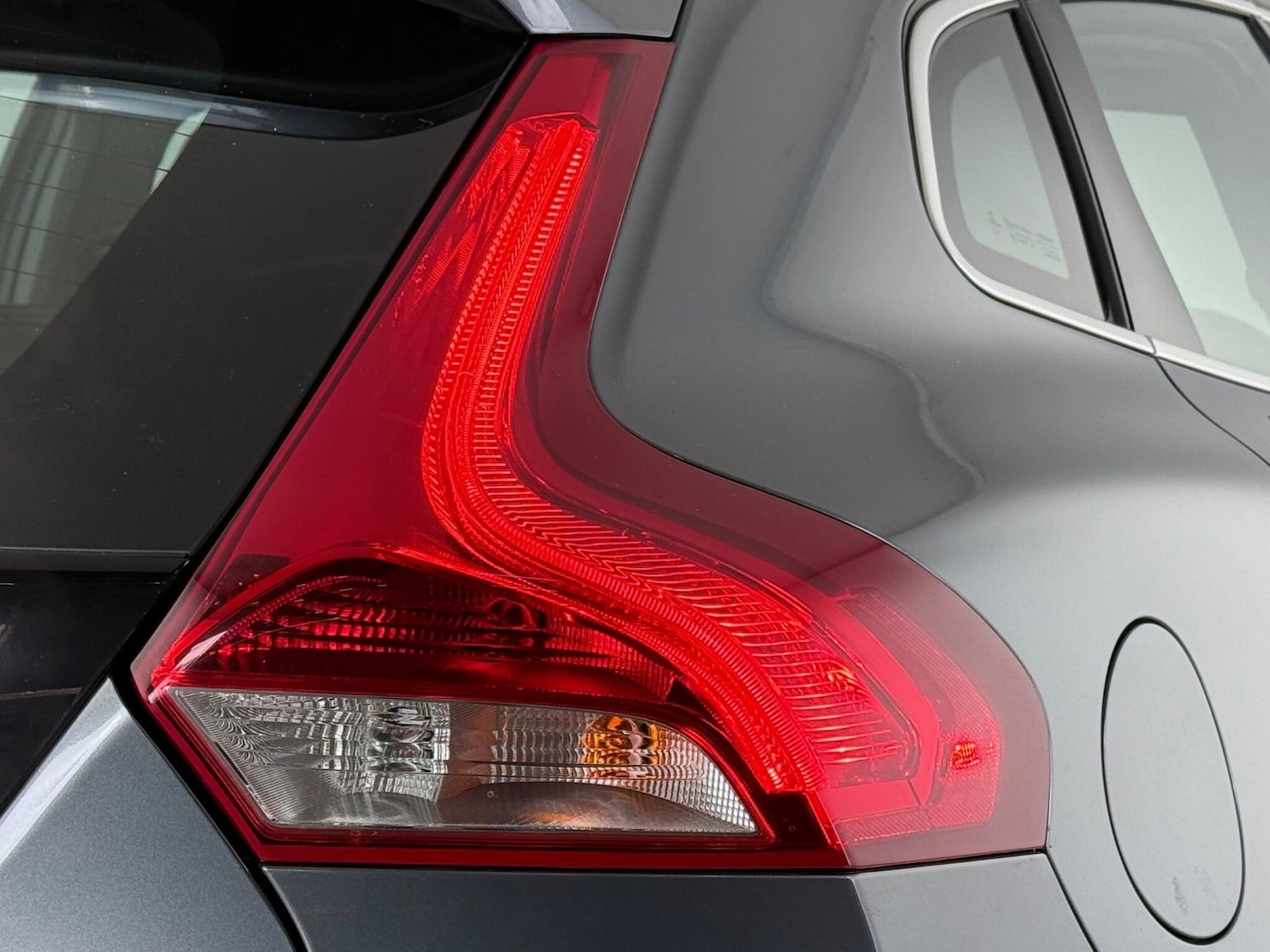 Used Volvo V40 2017 for sale - 77260274: Photo 7