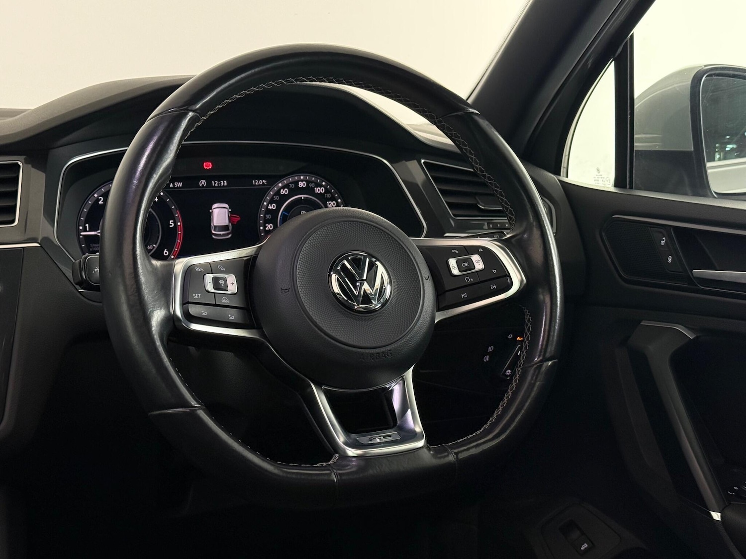 Used Volkswagen Tiguan 2018 for sale - 77260649: Photo 21