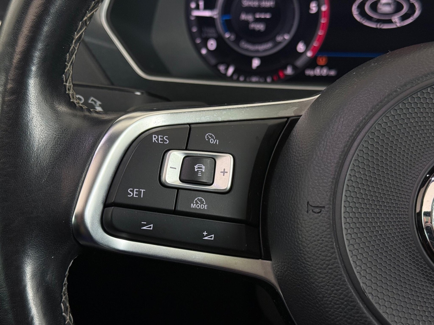 Used Volkswagen Tiguan 2018 for sale - 77260649: Photo 22