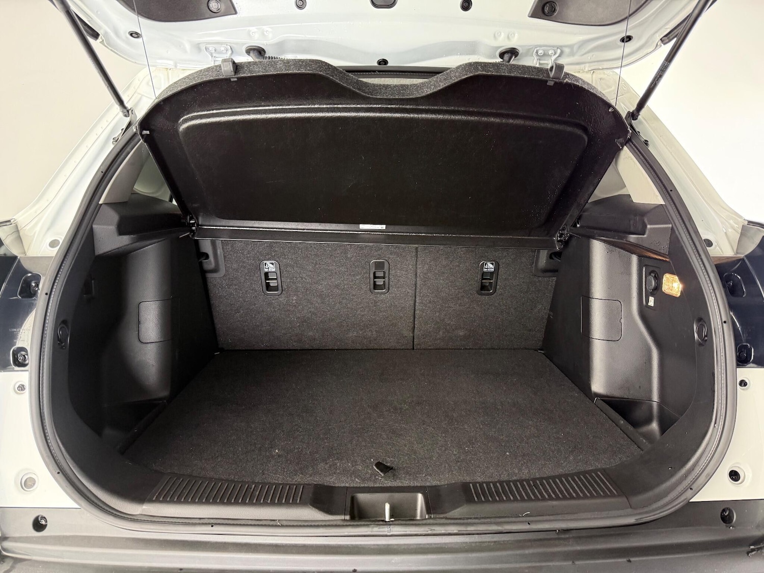 Used Suzuki SX4 S-Cross 2023 for sale - 77260511: Photo 9