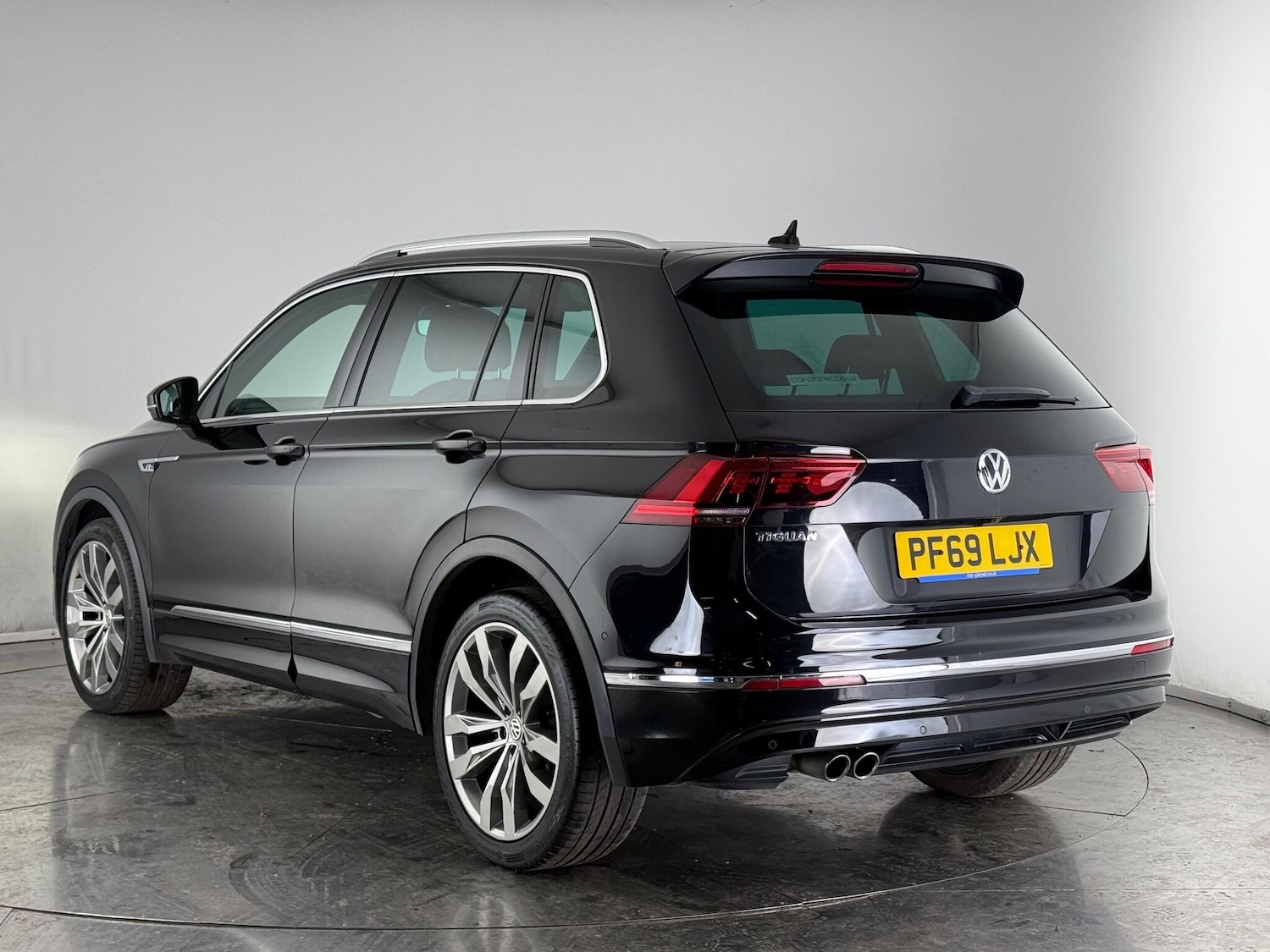 Used Volkswagen Tiguan 2019 for sale - 76993355: Photo 4