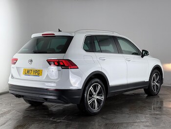 Used Volkswagen Tiguan 2017 for sale - 77259731: Photo