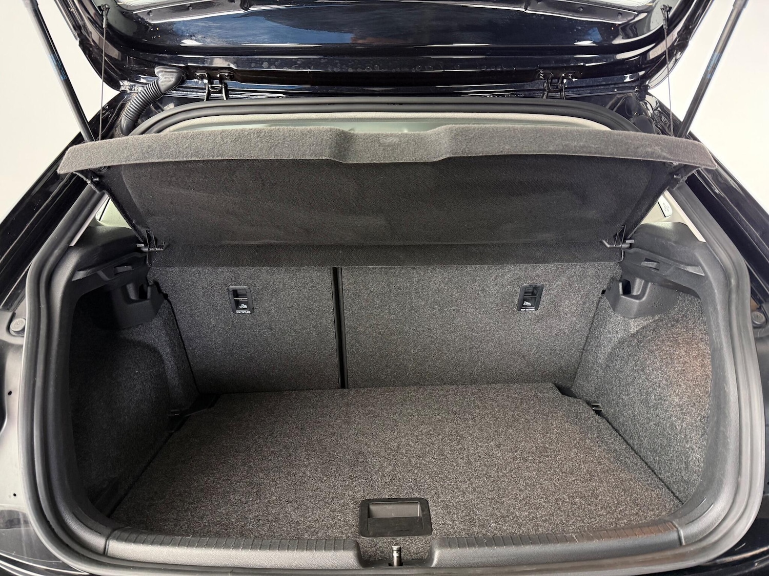 Used Volkswagen Polo 2018 for sale - 77181109: Photo 10