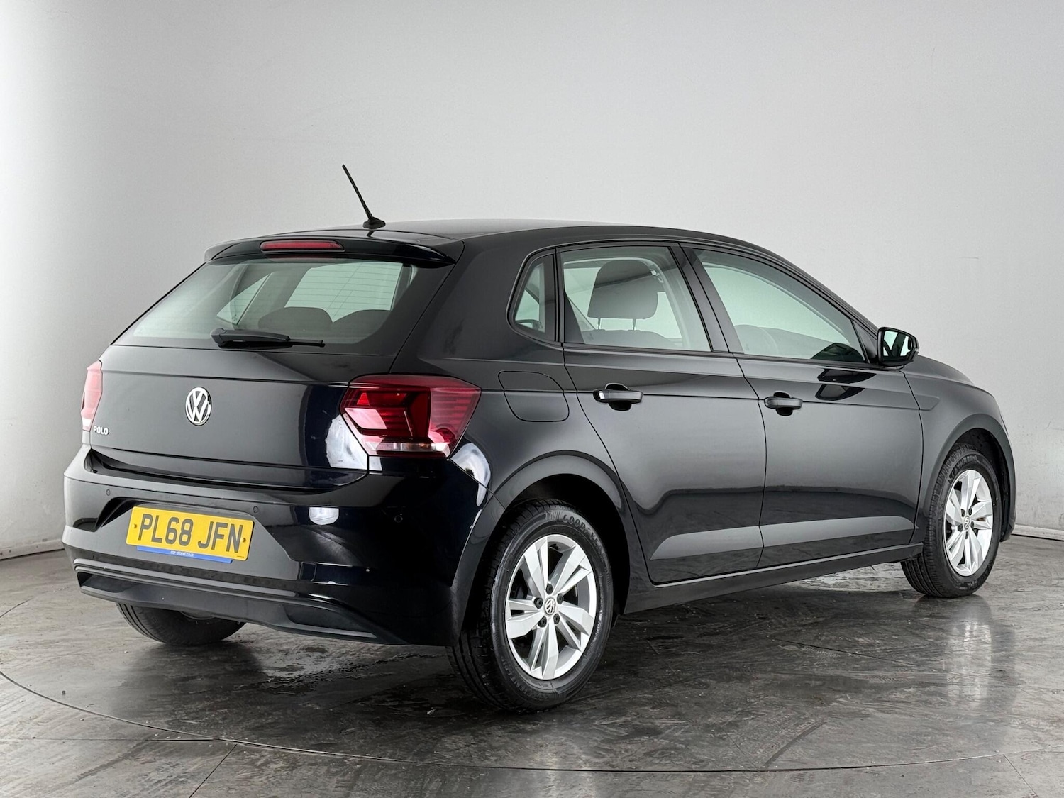 Used Volkswagen Polo 2018 for sale - 77181109: Photo 6