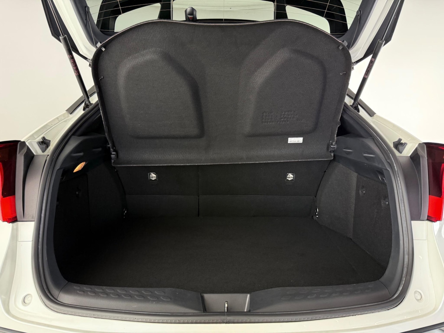 Used Toyota C-HR 2020 for sale - 76468547: Photo 10