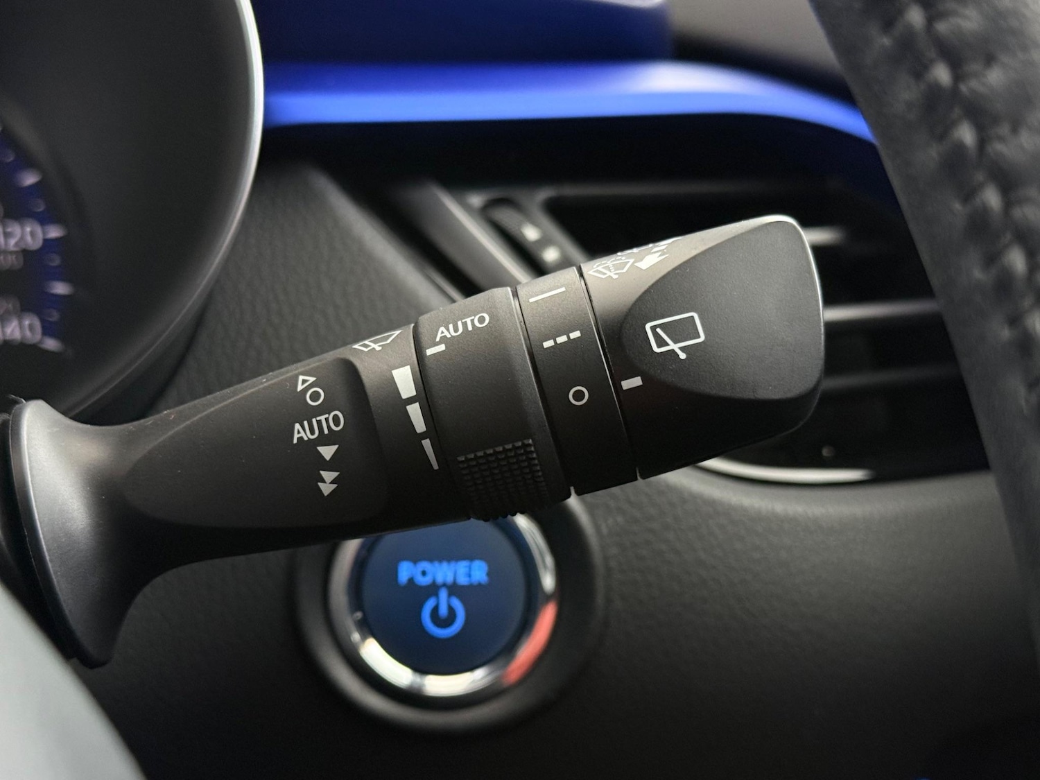 Used Toyota C-HR 2020 for sale - 76468547: Photo 27