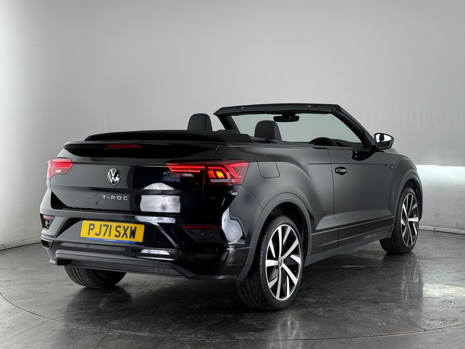 Used Volkswagen T-Roc 2021 for sale - 77216912: Photo 4
