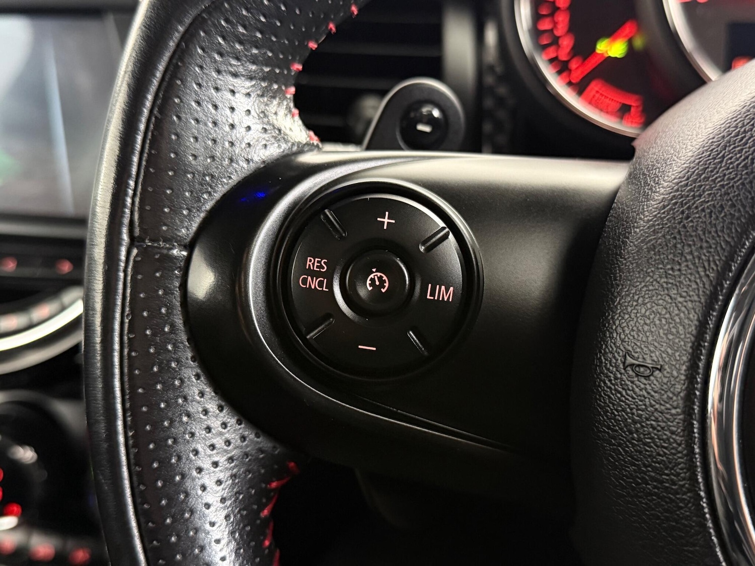 Used MINI Hatch 2020 for sale - 76688558: Photo 20