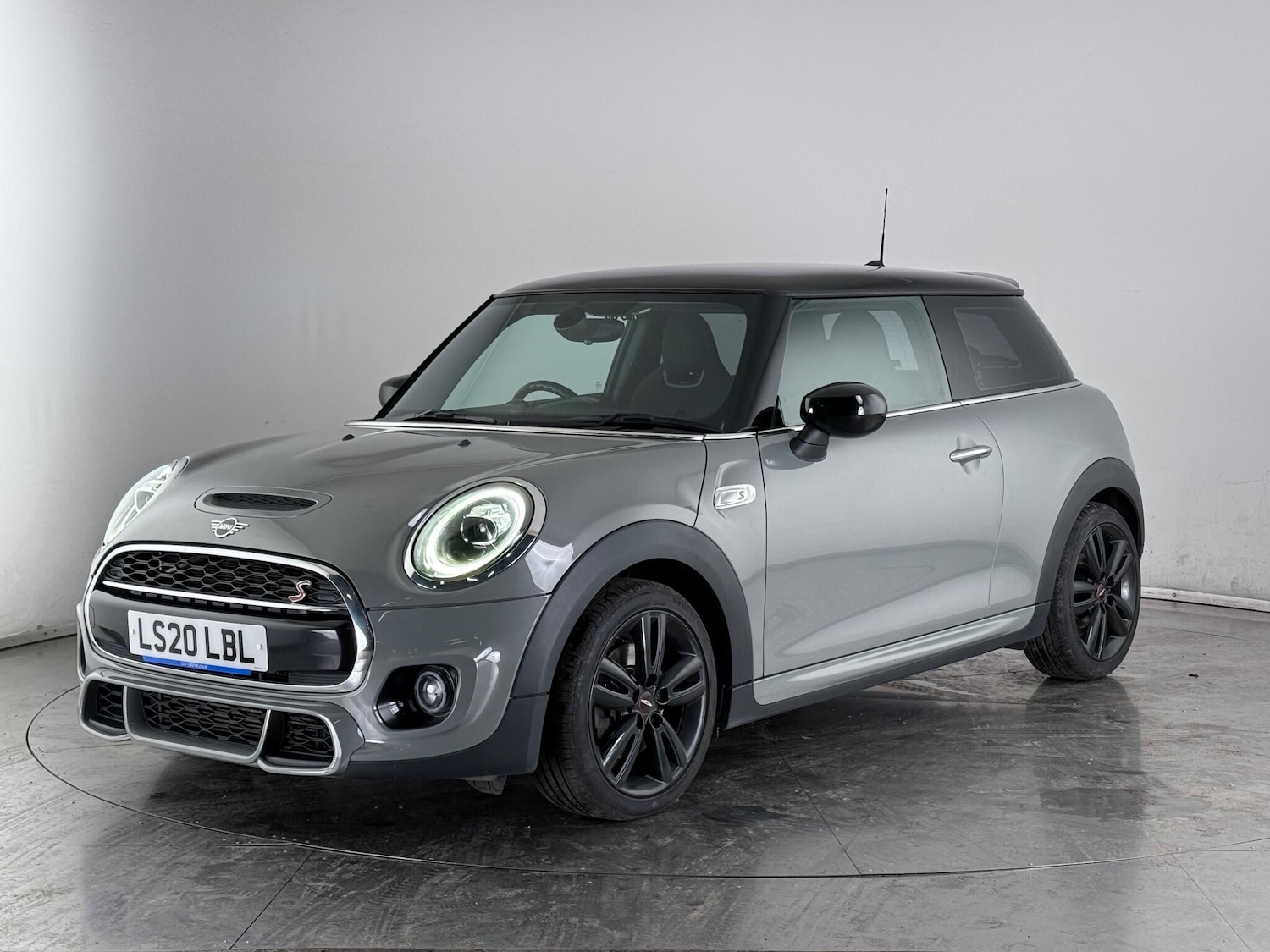 Used MINI Hatch 2020 for sale - 76688558: Photo 3