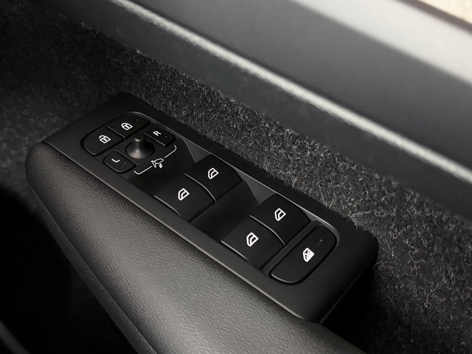 Used Volvo XC40 2020 for sale - 76468424: Photo 23