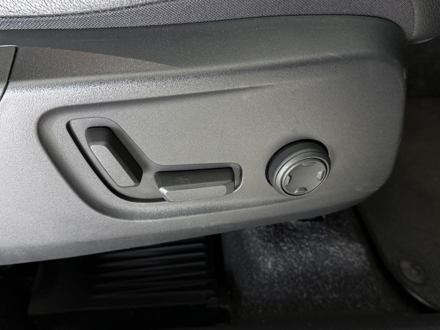 Used Volvo XC40 2020 for sale - 76468424: Photo 24