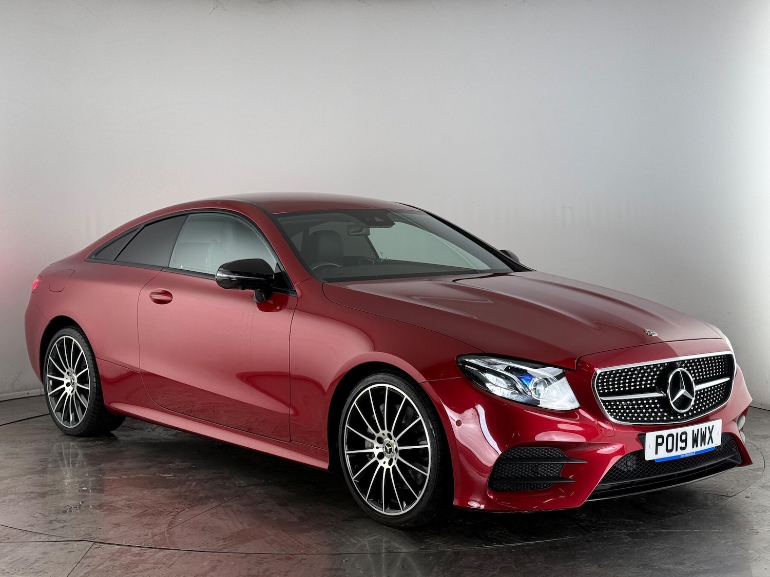 Used Mercedes-Benz E Class for sale - 76468603: Photo 1