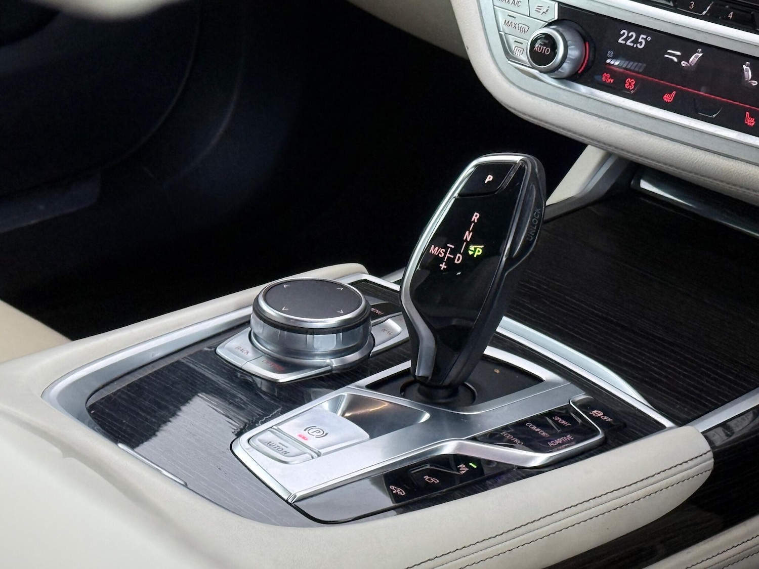 Used BMW 7 Series 2017 for sale - 76824400: Photo 44