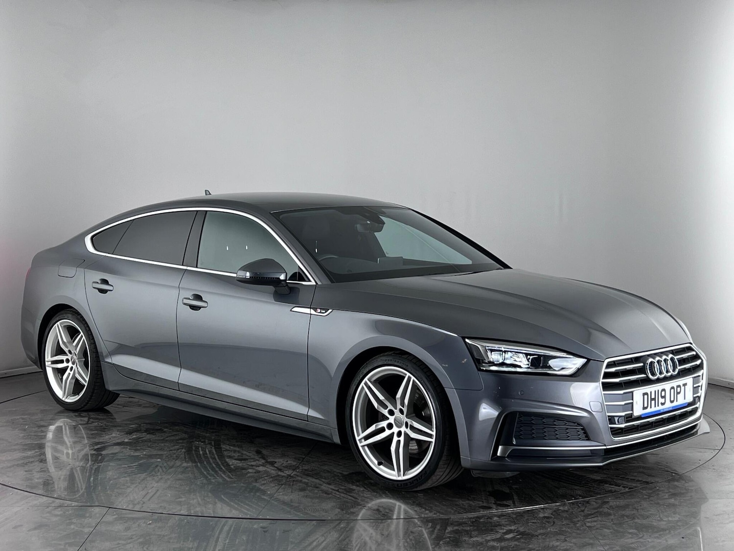 Used Audi A5 2019 for sale - 76584816: Photo 1
