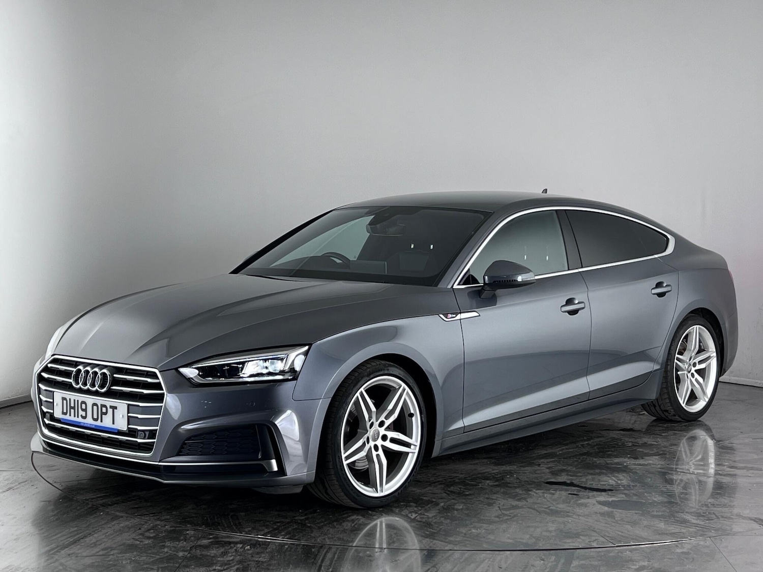 Used Audi A5 2019 for sale - 76584816: Photo 3