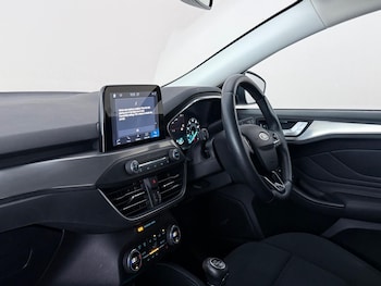 Used Ford Focus 2019 for sale - 79331004: Photo